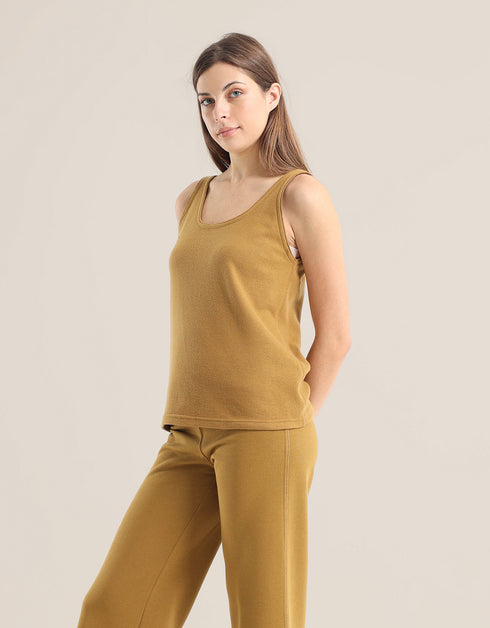 Reversible sleeveless tank top with round neck
